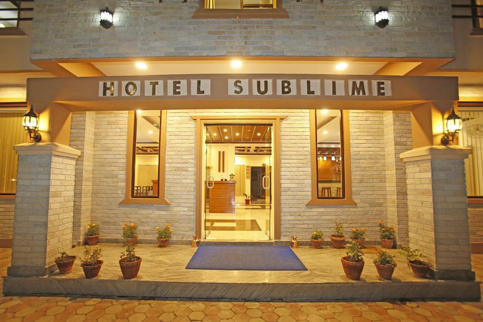 Hotel Sublime Pokhara Exterior foto